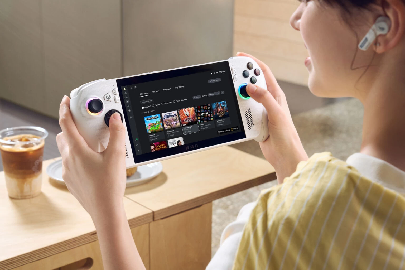 Изображение к статье: Xbox выходит на портативный рынок: две новые консоли изменят ваши представления об играх? - Xbox Series X на MSReview.net