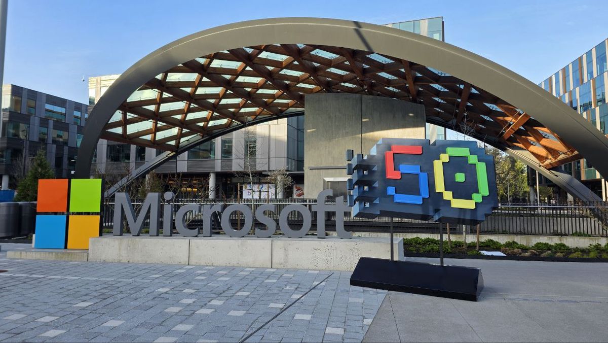 Изображение к статье: Microsoft увольняет еще 305 сотрудников, на этот раз ближе к дому - Microsoft на MSReview.net