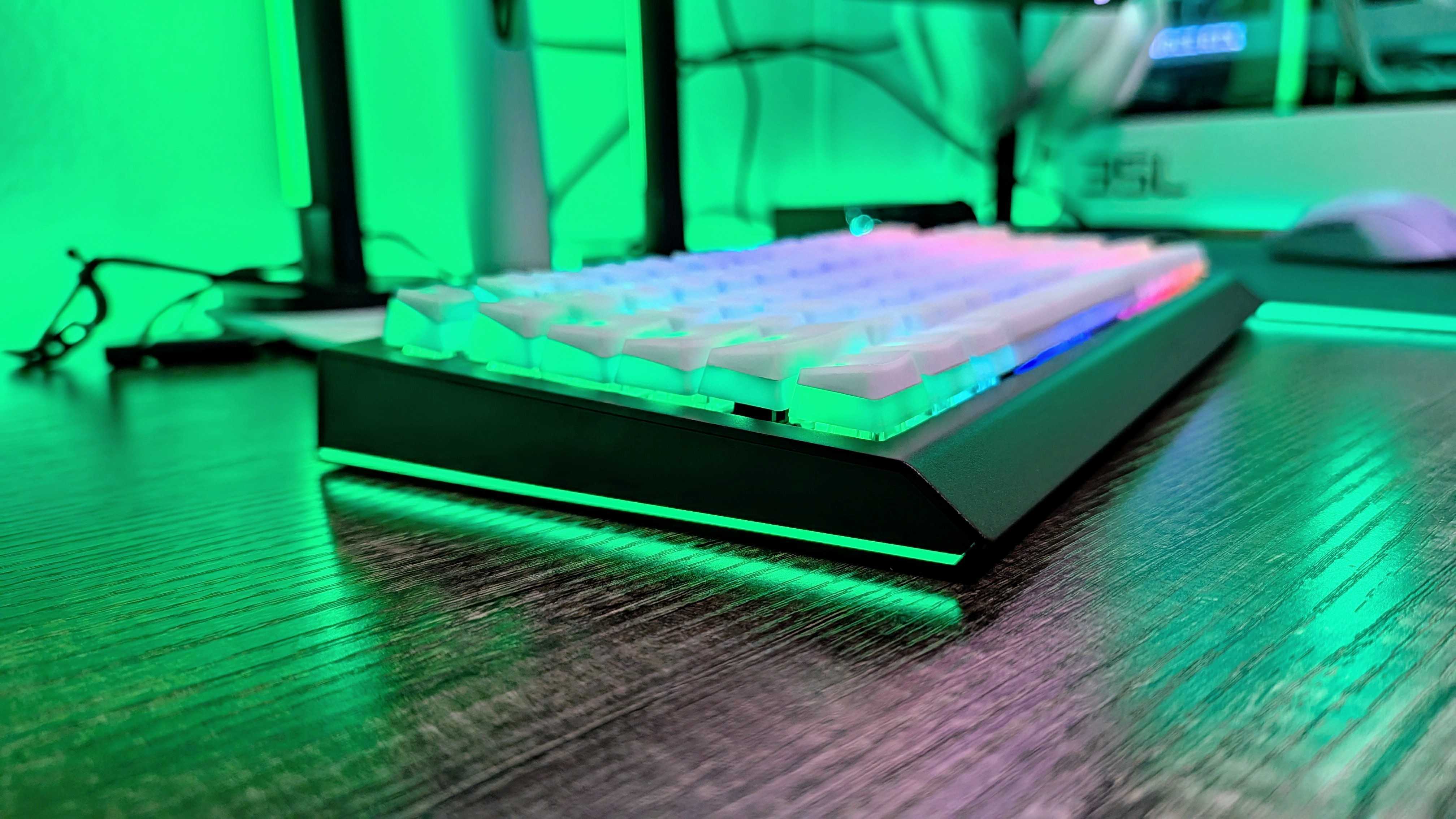 Игровая клавиатура Razer BlackWidow V4 75% Barebones.