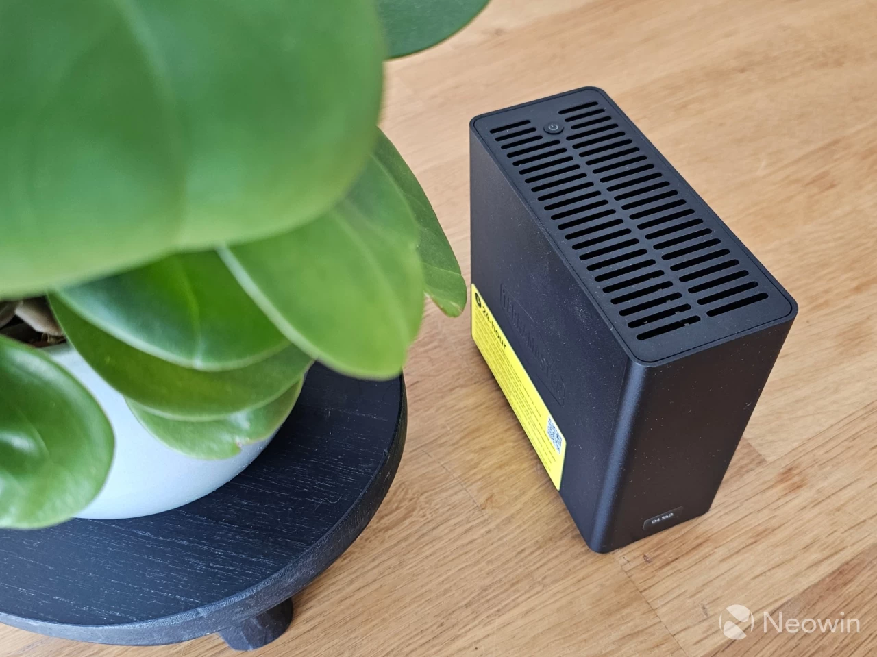 Изображение к статье: Революция в хранении данных: TerraMaster D4 SSD – ваш карманный супер-диск! - Железо на MSReview.net
