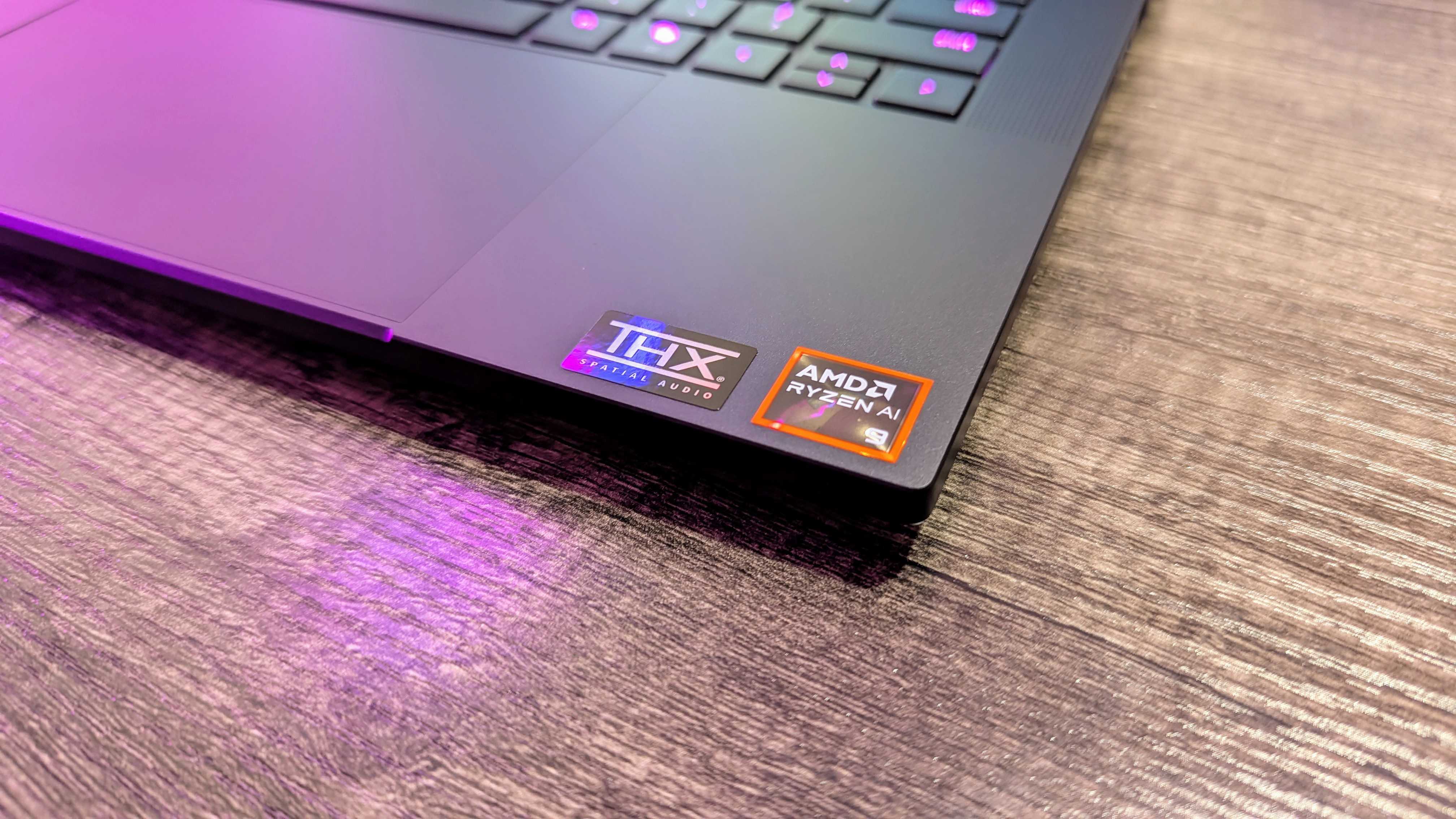 Изображение игрового ноутбука Razer Blade 14 (2025).