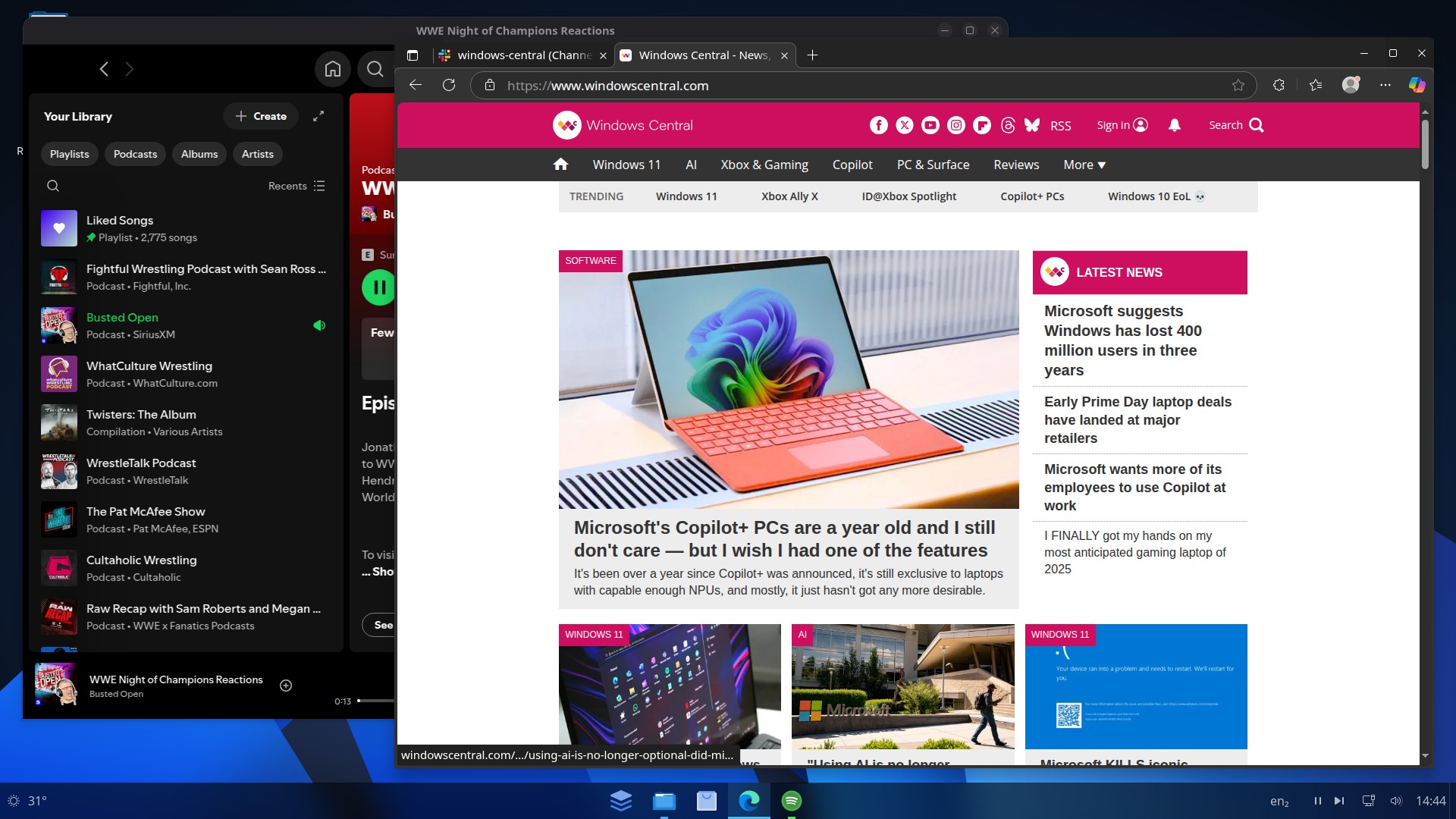 Microsoft Edge и Spotify, открытые на рабочем столе AnduinOS.