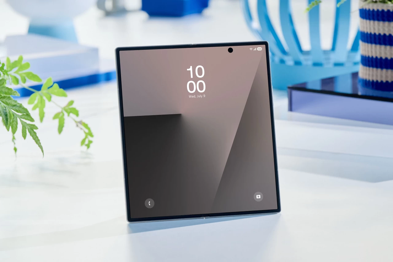 Изображение к статье: Освежите свой экран: скачайте обои Samsung Galaxy Z Fold7 и Z Flip7 в высоком качестве - Samsung на MSReview.net