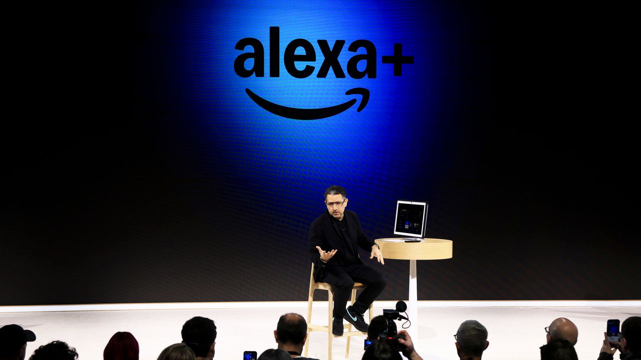 Изображение к статье: Amazon тянет время с запуском Alexa.com, пока OpenAI готовится потеснить Google Chrome - AI Технологии на MSReview.net