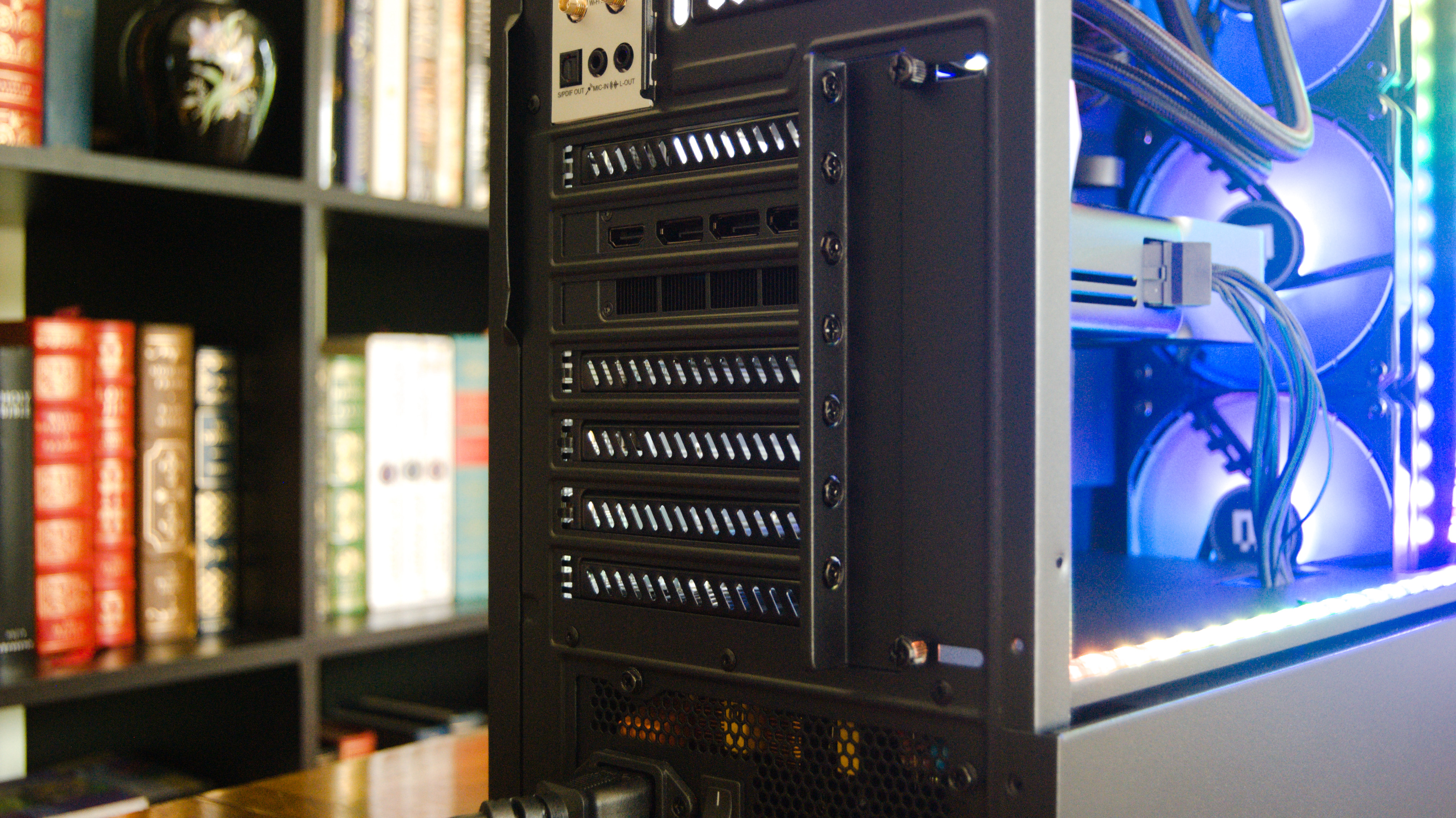 Maingear MG-1