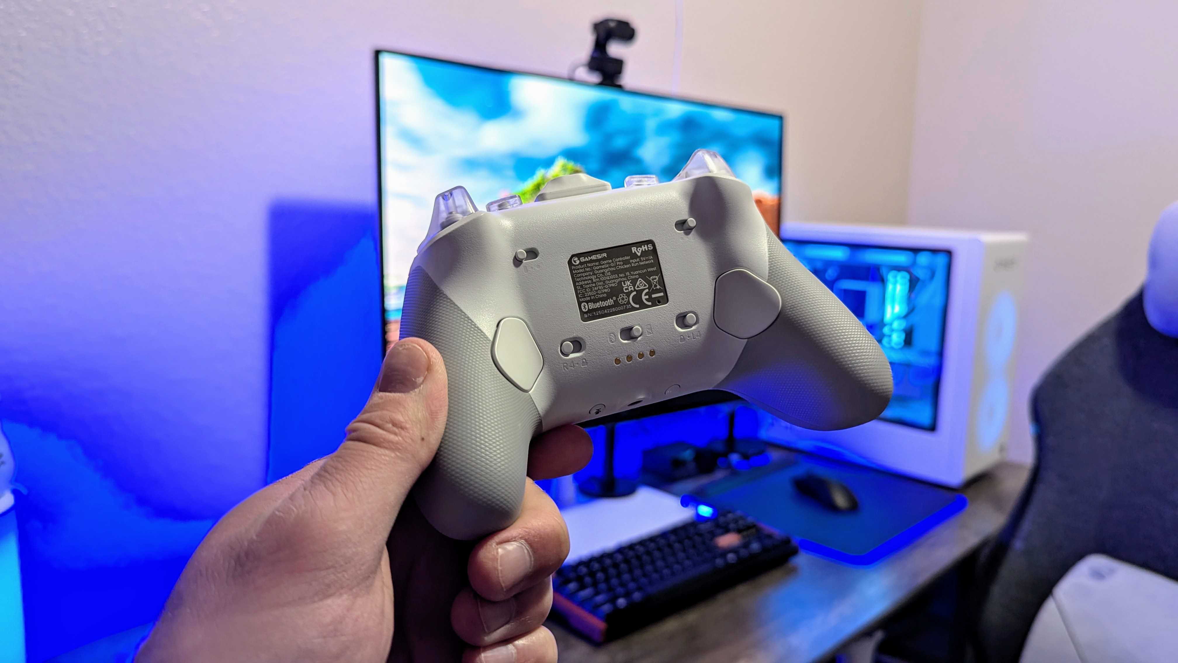 Изображение беспроводного контроллера GameSir G7 Pro.