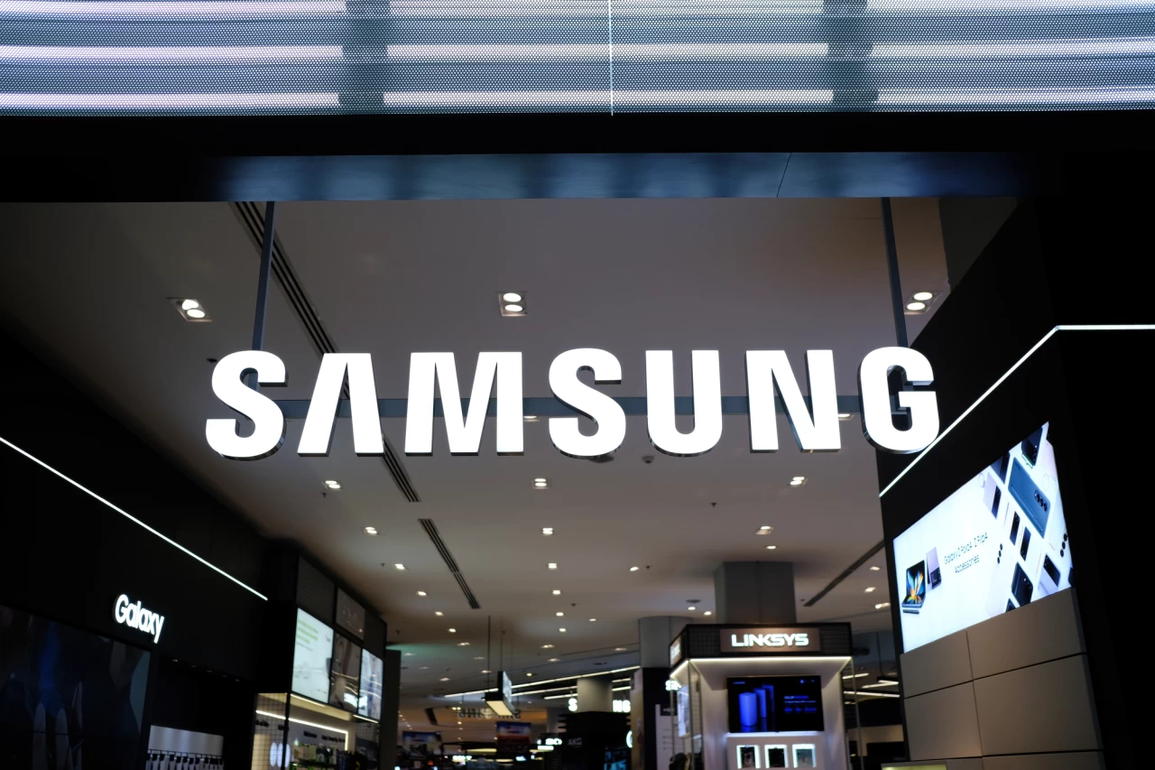 Изображение к статье: Samsung снова теряет прибыль: что происходит с гигантом электроники? - Samsung на MSReview.net