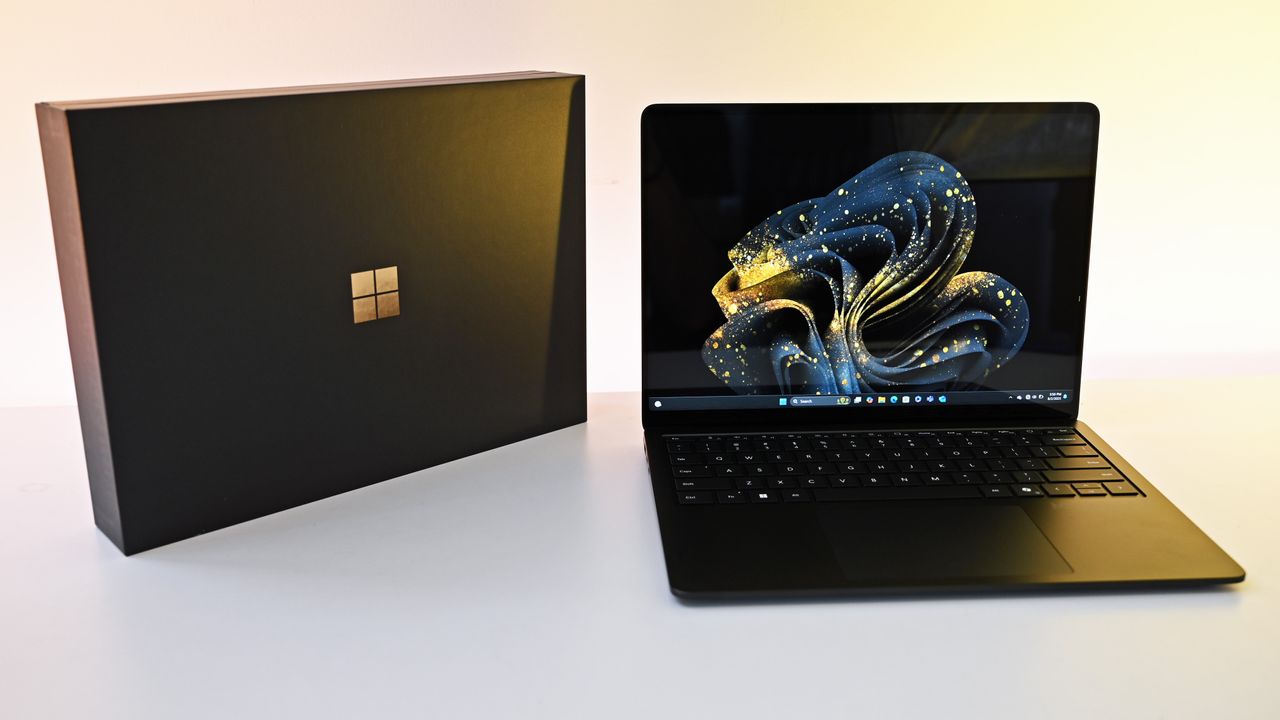 Изображение к статье: Юбилейный Surface Laptop: взгляд на эксклюзивную модель, которую вы вряд ли увидите в продаже - Surface на MSReview.net