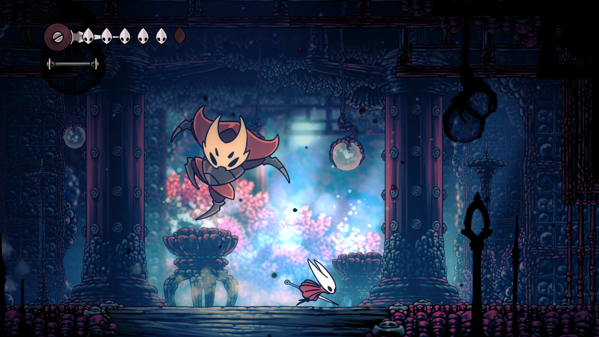 Скриншот из игры, на котором игрок сражается с боссом в Hollow Knight: Silksong