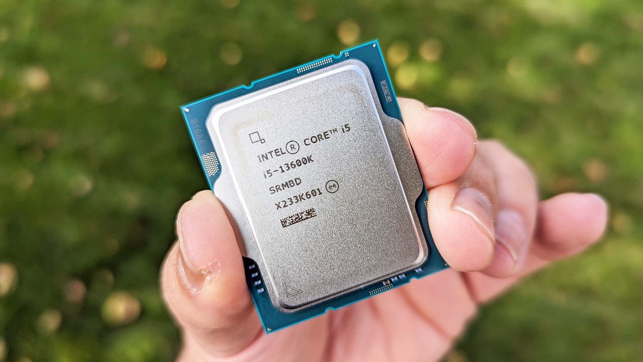 Изображение к статье: Поворот не туда: Intel повышает цены на процессоры 13-го поколения из-за слабого интереса к AI - Железо на MSReview.net