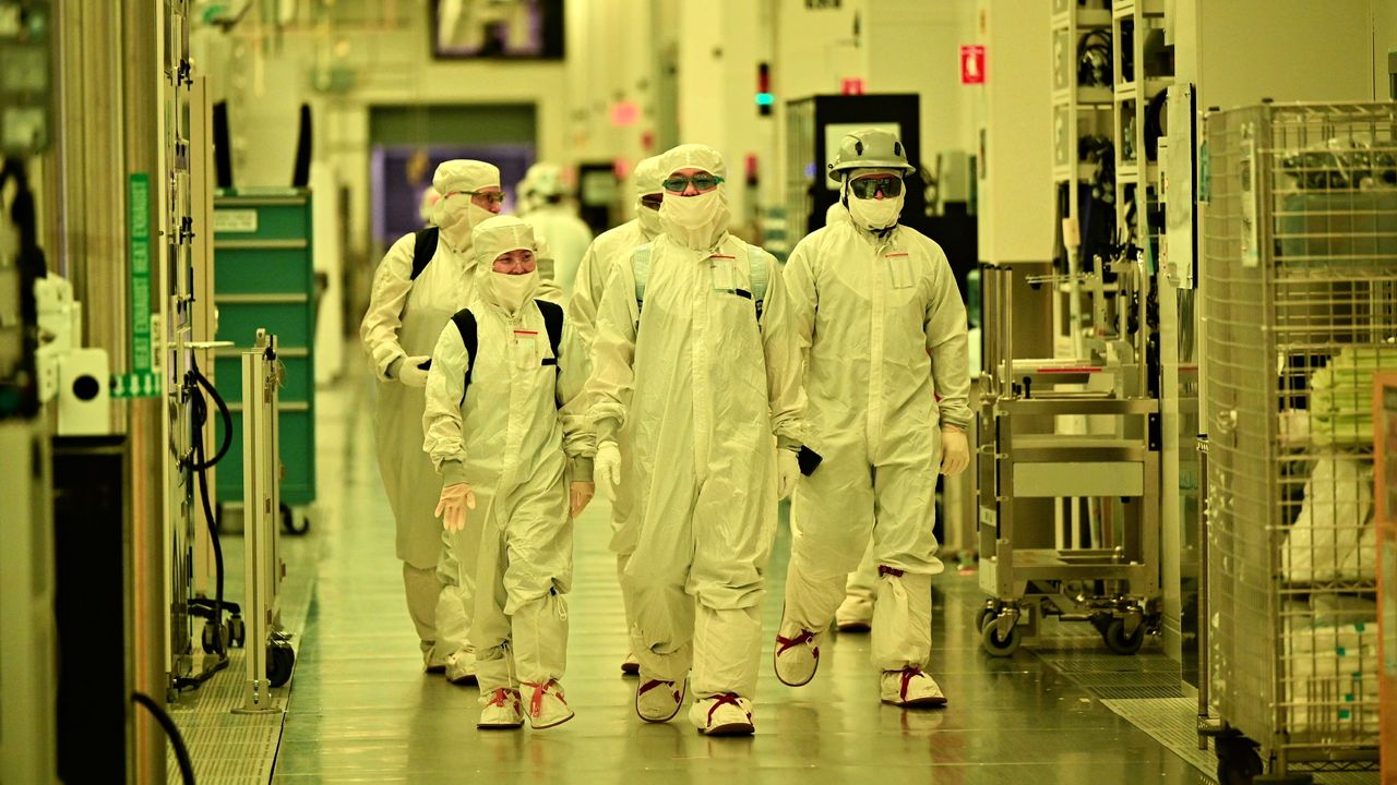 Изображение к статье: Секреты Fab 52: Как Intel создает будущее 2-нм чипов в Аризоне - Железо на MSReview.net