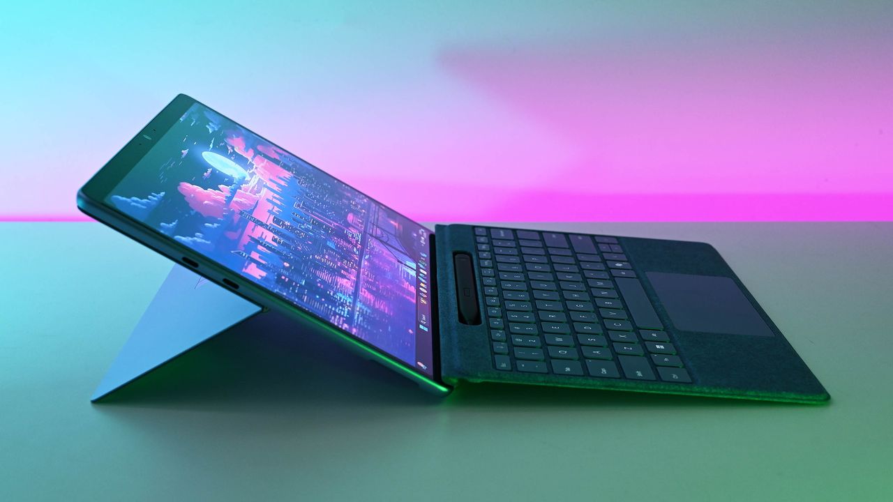 Изображение к статье: Surface Pro 11 со Snapdragon X Plus уже со скидкой - покупайте до 9 ноября - Surface на MSReview.net