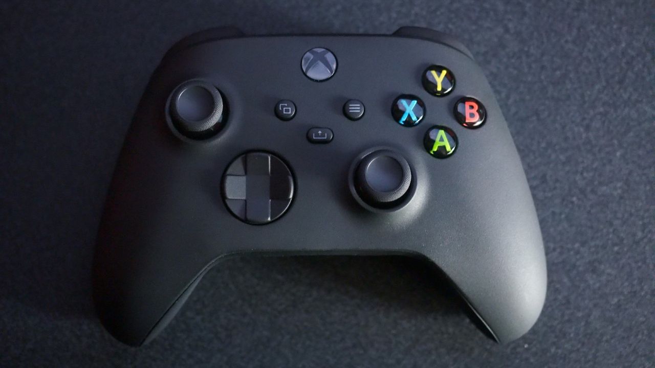 Изображение к статье: Безумная скидка на культовый контроллер Xbox! Вот почему его стоит урвать прямо сейчас - Xbox One на MSReview.net