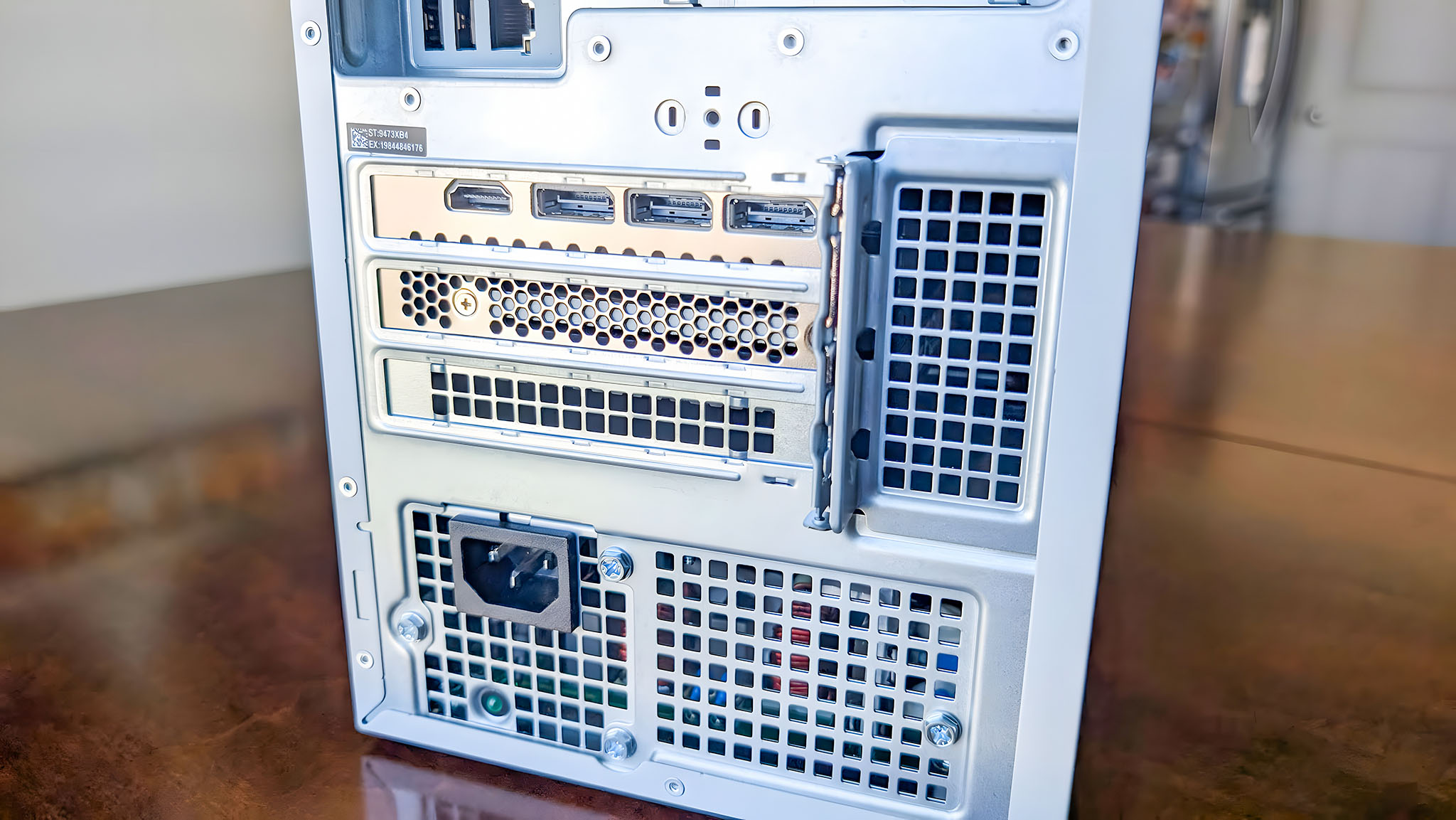 Порты GPU Dell Tower Plus
