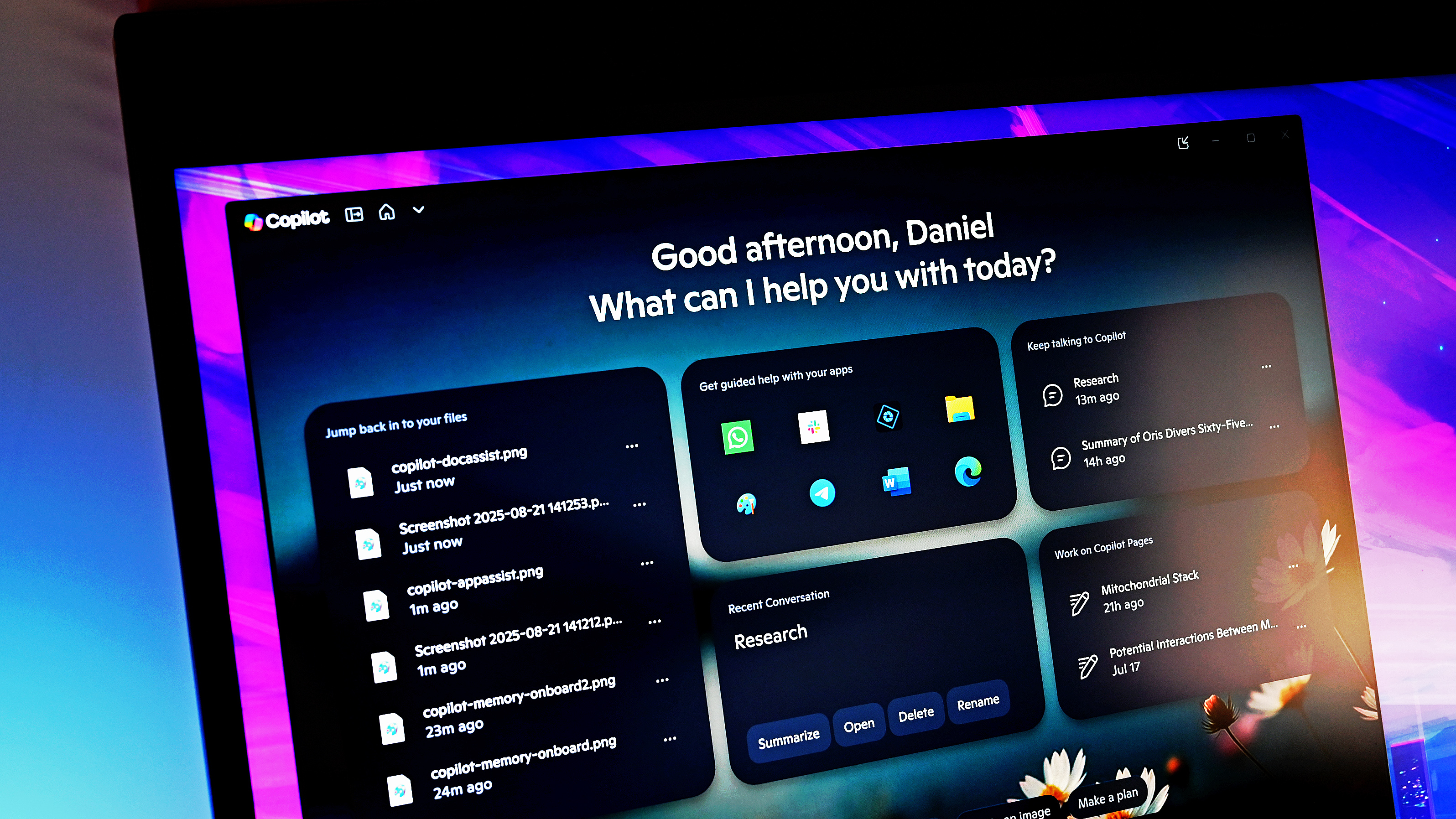Снимок экрана приложения Copilot с новыми функциями для Windows 11 (август 2025 г.).