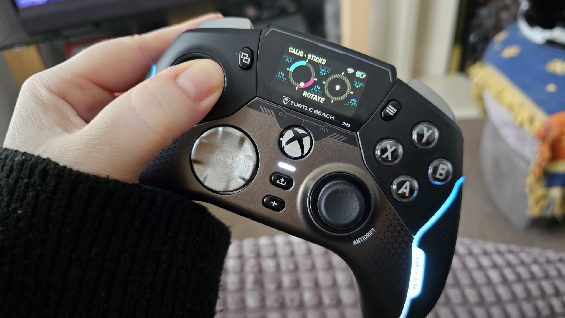 A close up shot of the Turtle Beach Stealth Ultra controller.