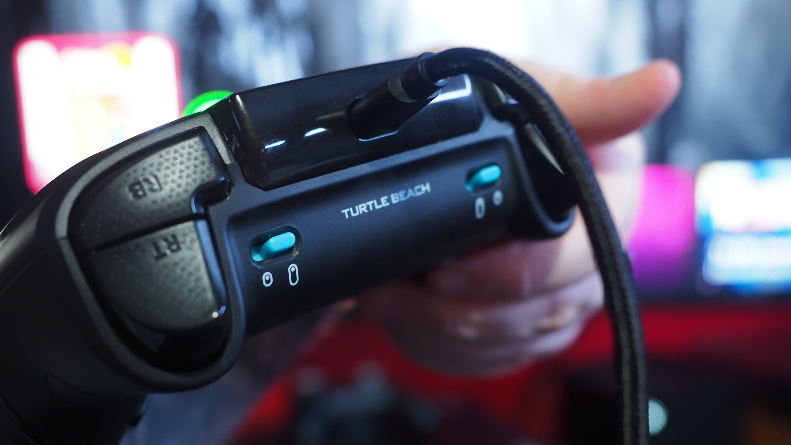 Геймпад Turtle Beach Stealth Pivot с двумя разными наборами модулей