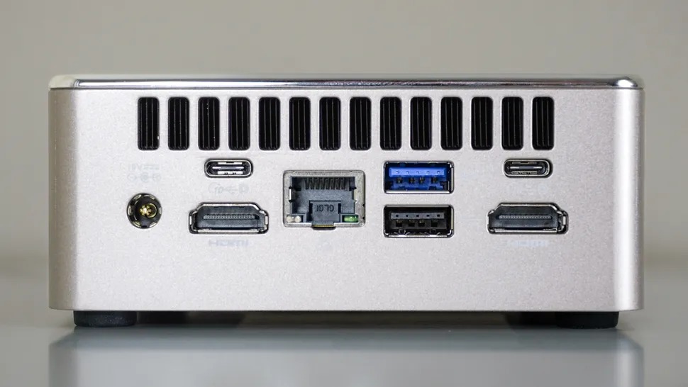 Порты сзади Geekom A5 mini PC