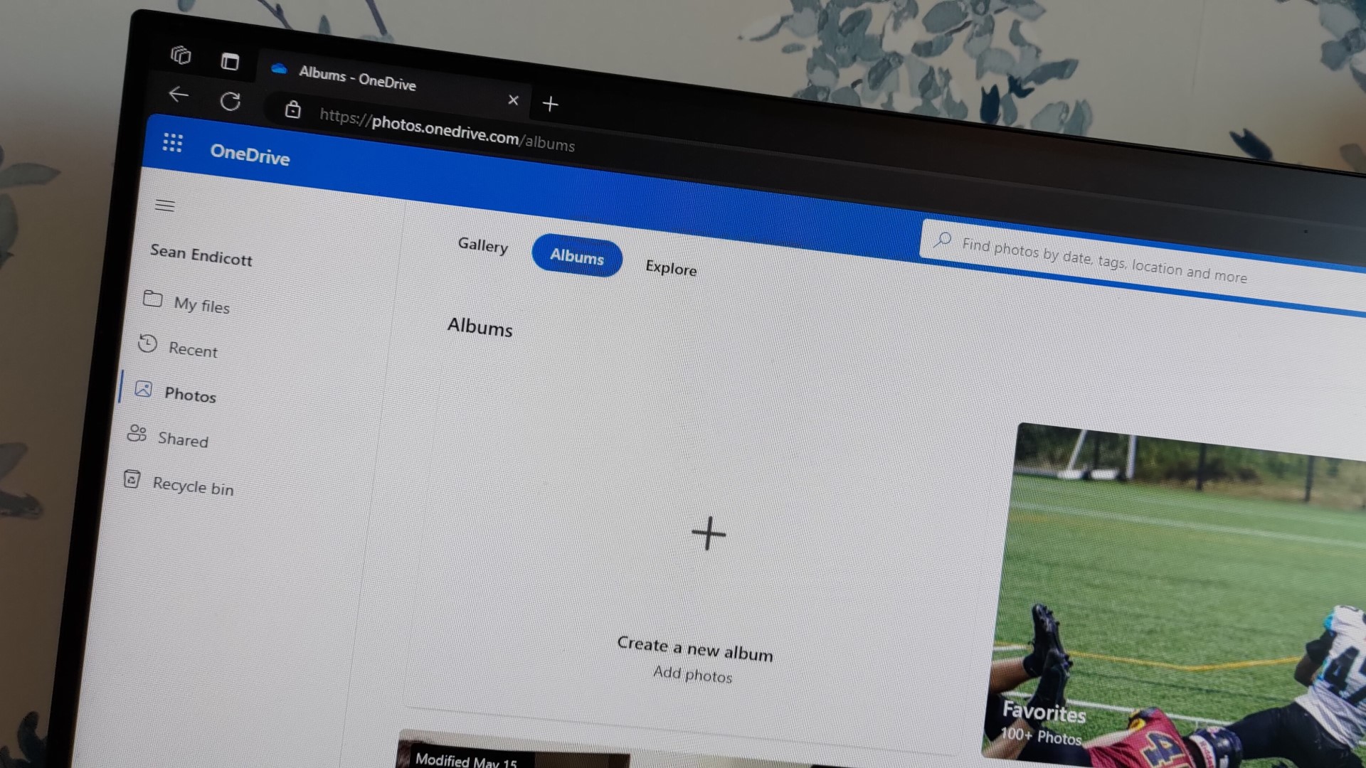 Иллюстрация с логотипом OneDrive