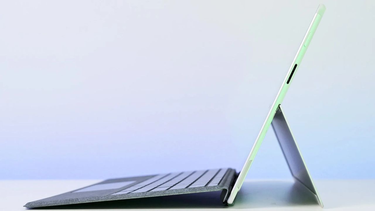 Изображение к статье: Surface Pro X: Возвращение Легенды или Мираж? - Surface на MSReview.net