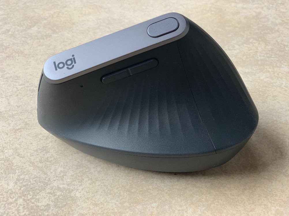 Logitech MX Vertical mouse side view