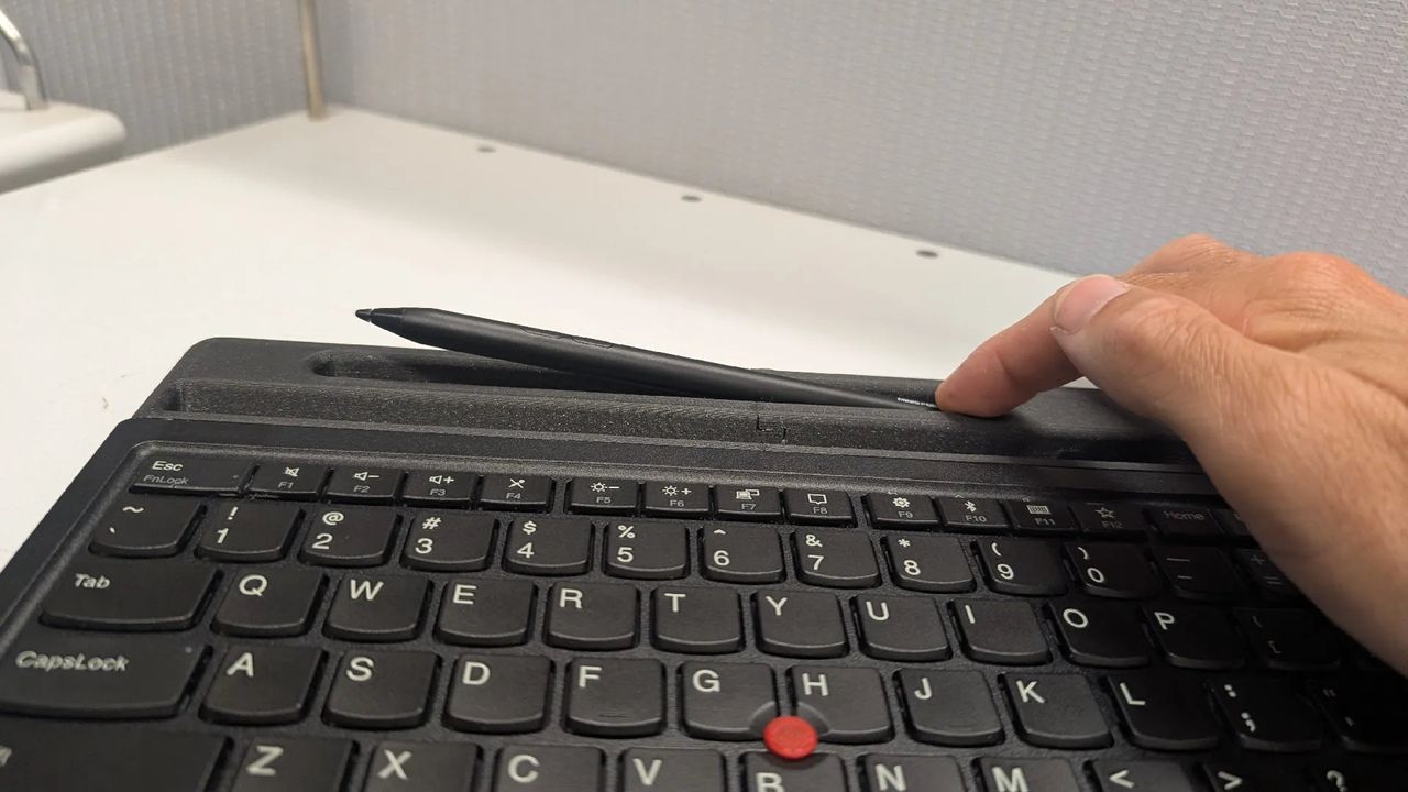 Изображение к статье: Фанаты Surface теперь печатают на 3D-принтере то железо, которое Microsoft не хочет делать - Surface на MSReview.net