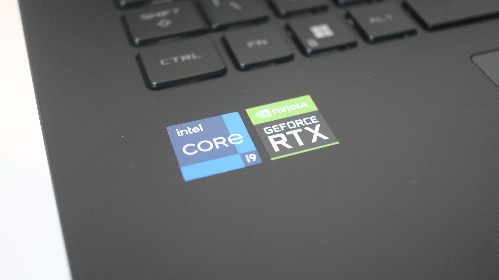 ASUS ROG Strix Scar G533