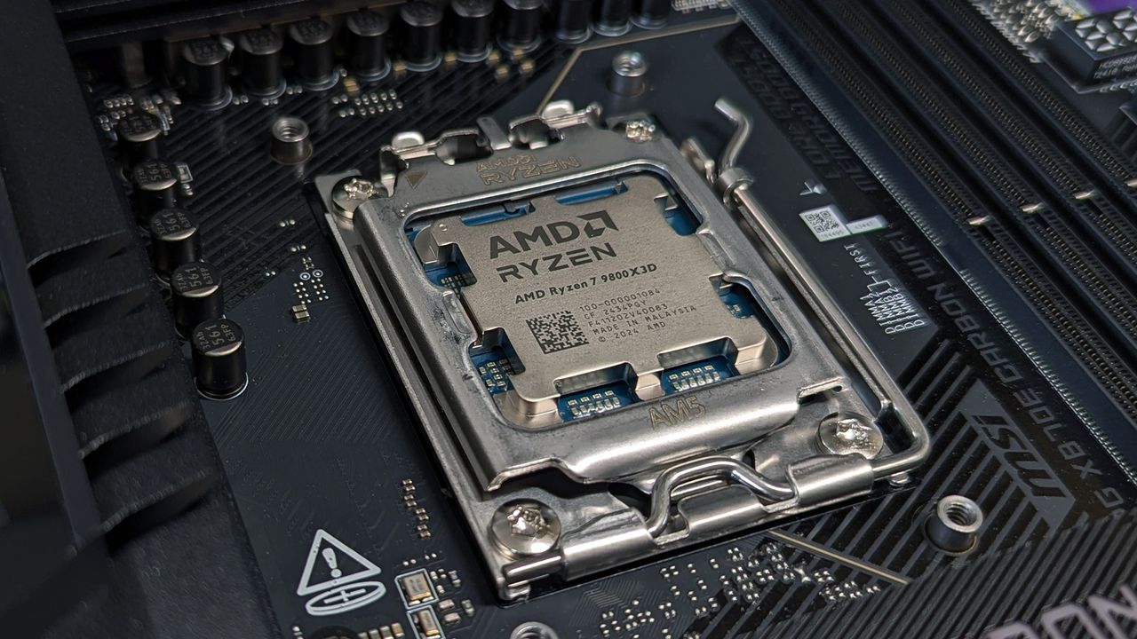 Изображение к статье: AMD Ryzen 7 9800X3D по-прежнему остается лучшим игровым процессором для ПК, и теперь его цена упала до выгодной цены (с бесплатным блоком - Железо на MSReview.net