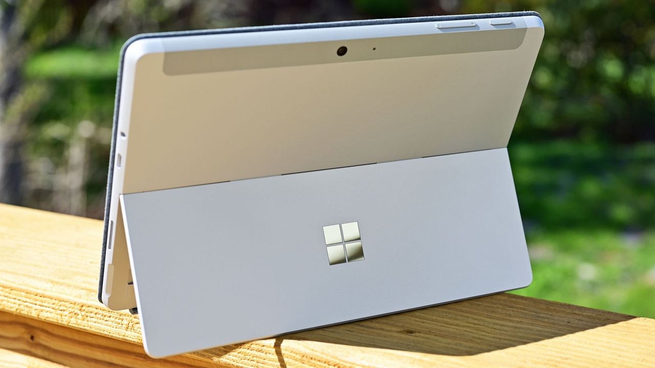 Изображение к статье: Surface Go и Surface Laptop Go мертвы: бюджетные ПК Surface от Microsoft — последние, кого исключили из ее портфолио - Microsoft на MSReview.net