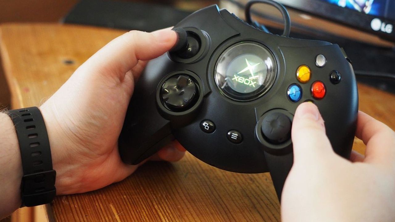 Изображение к статье: В Halo: Campaign Evolved можно играть на самом легендарном контроллере Xbox из всех - Игры на MSReview.net