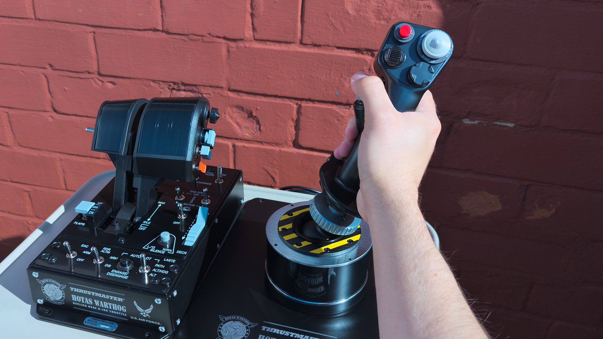 Изображение к статье: Обзор Thrustmaster HOTAS WARTHOG MKII: самое аутентичное оборудование для заядлых любителей военных авиасимуляторов - Игры на MSReview.net