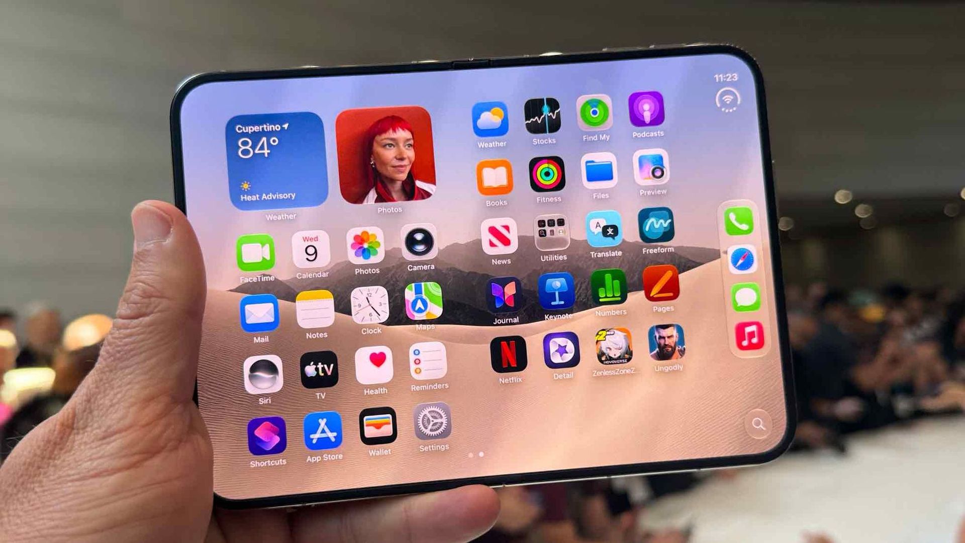 Изображение к статье: Тест: Это цитаты об iPhone Duo или Surface Duo - Microsoft на MSReview.net