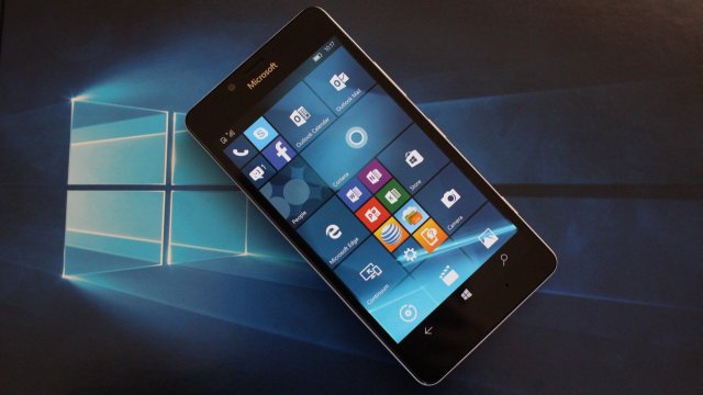 Microsoft больше не будет поддерживать Windows 10 Mobile Version 1511