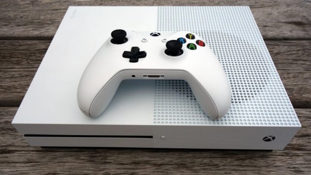 Вся информация о бездисковой версии Xbox One