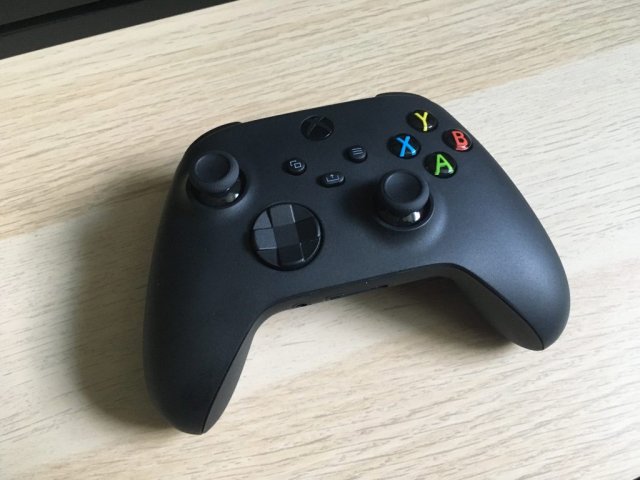 Microsoft исправит проблемы с отключениями нового беспроводного контроллера Xbox в будущем обновлении
