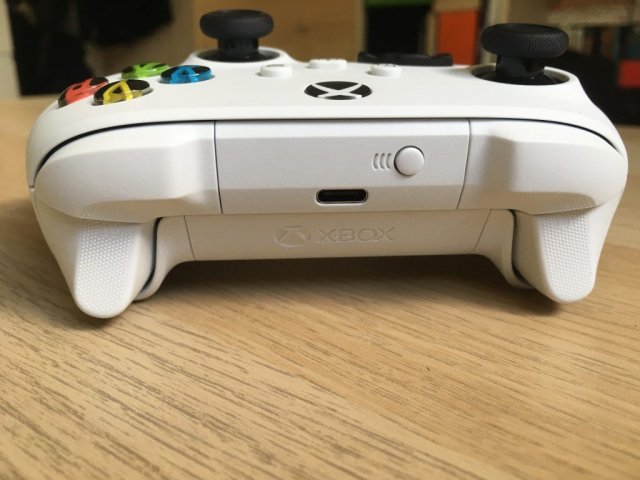 Контроллер Xbox Series X и S позволяет запоминать синхронизированные устройства