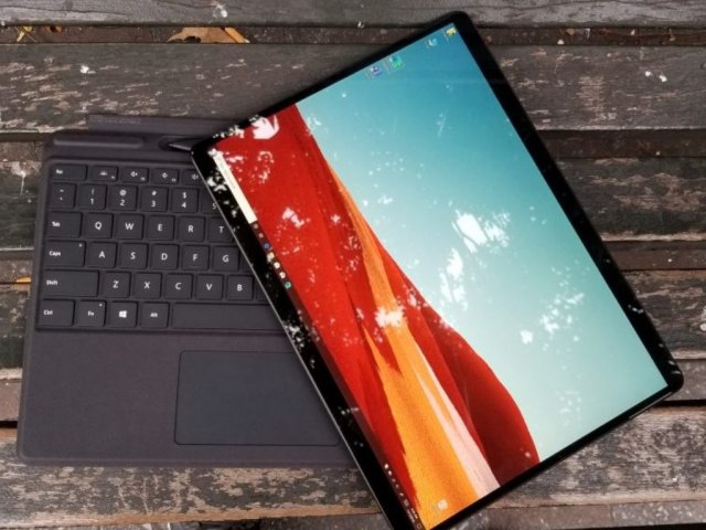 Microsoft выпустила обновления для Surface Pro X с процессором SQ2