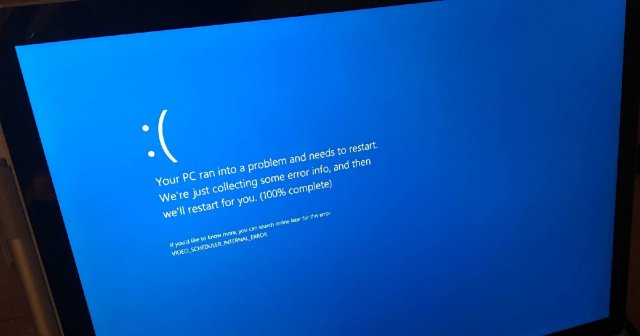 Обновление Windows 10 KB5000802 (март) вызывает сбой ПК с BSOD
