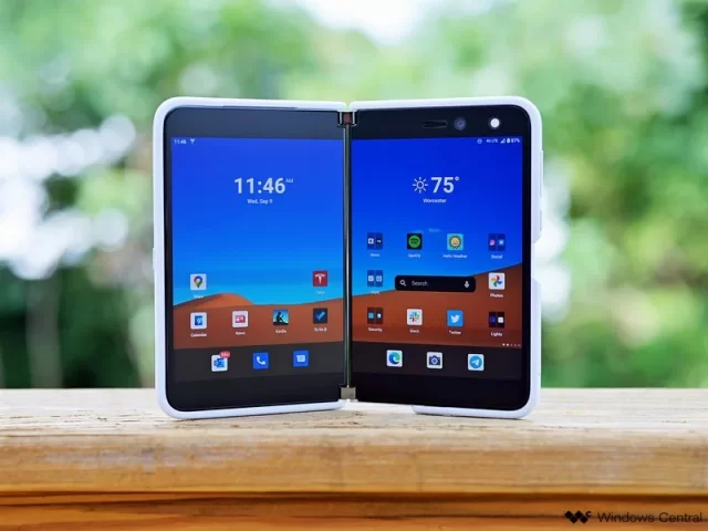 Surface Duo получит Android 11 в ближайшие несколько недель